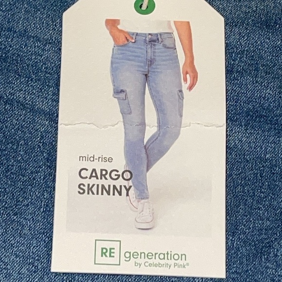NWT Regeneration Celebrity Pink Mid-Rise Cargo Skinny Jeans.  Size 1/25. - Picture 2 of 9